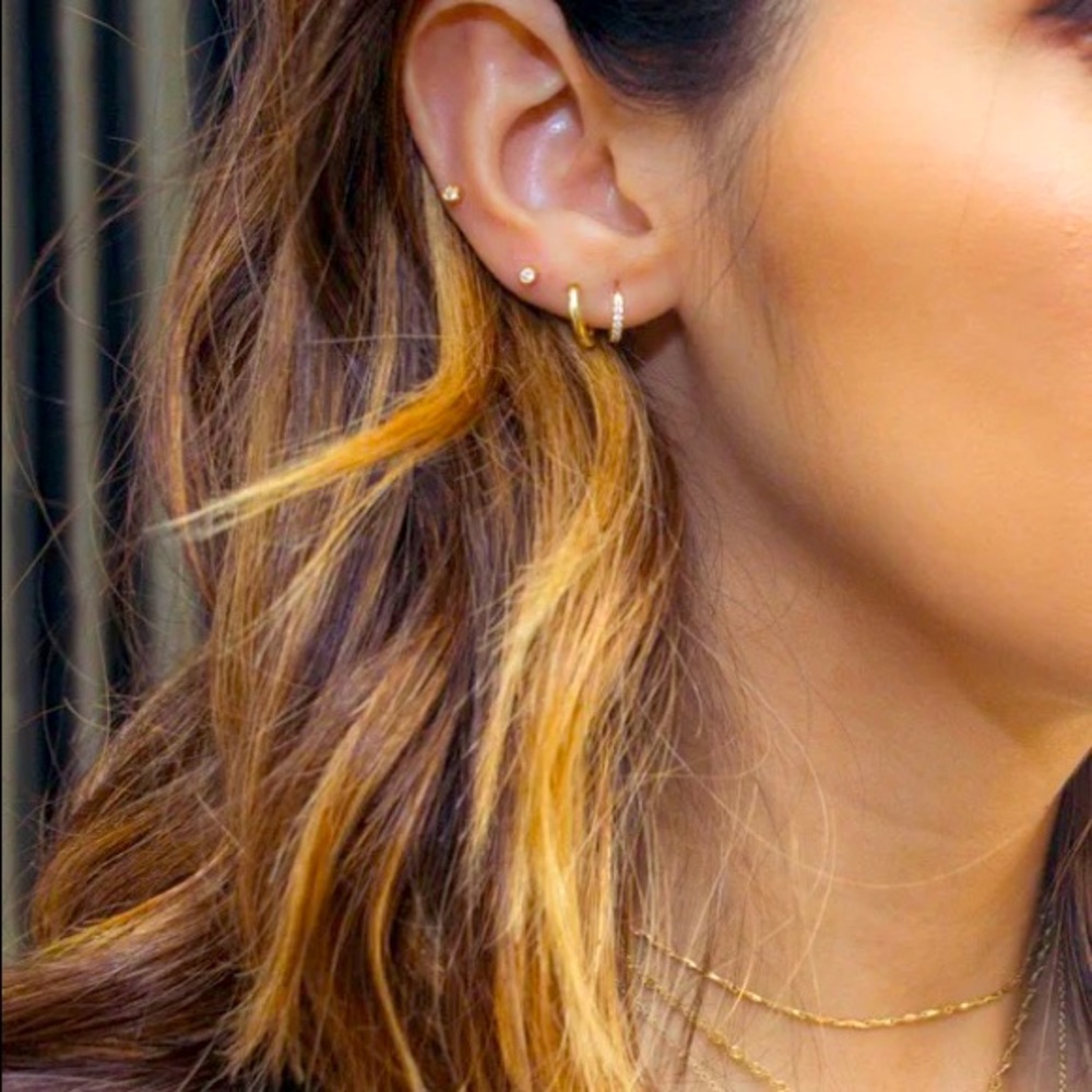 Gold tone hoop earrings